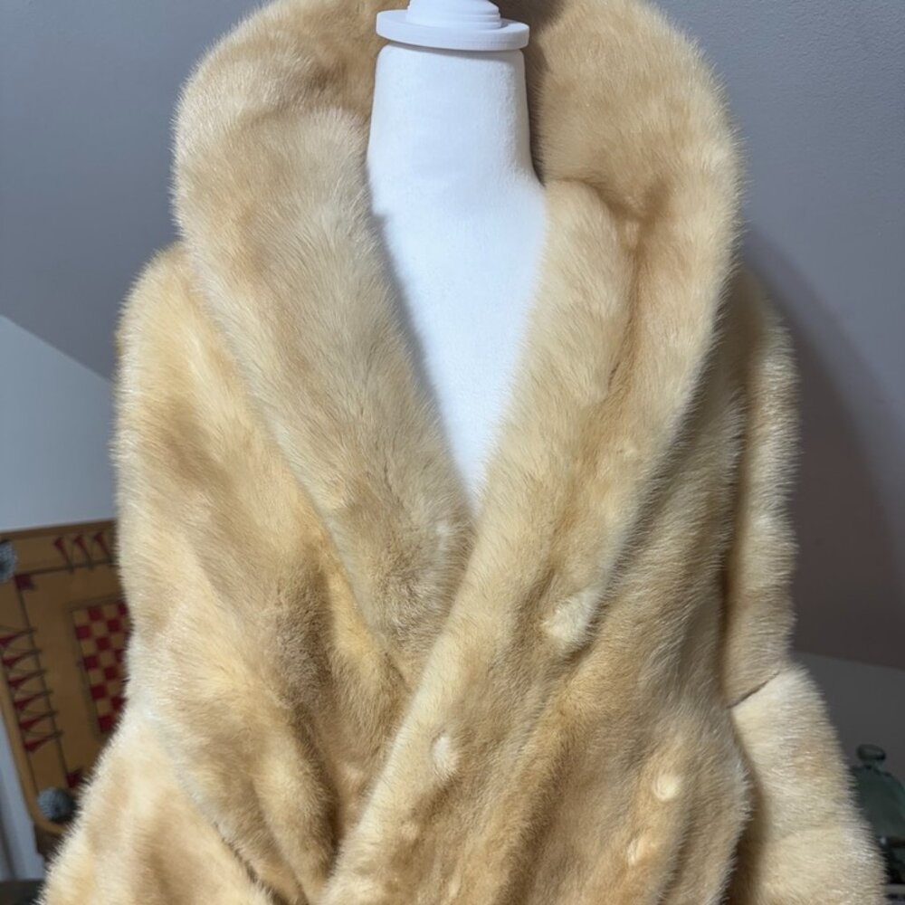 Blond mink stole shawl, vintage mink, luxurious, haute couture